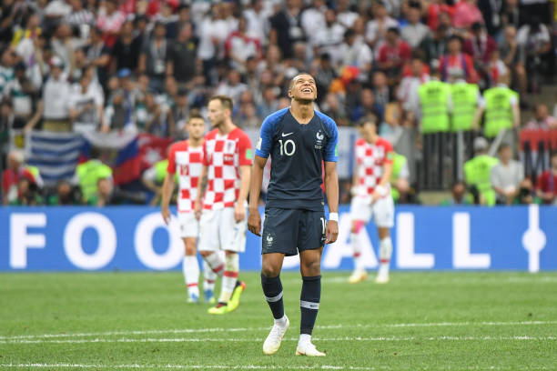 人也在等待 人也在等待